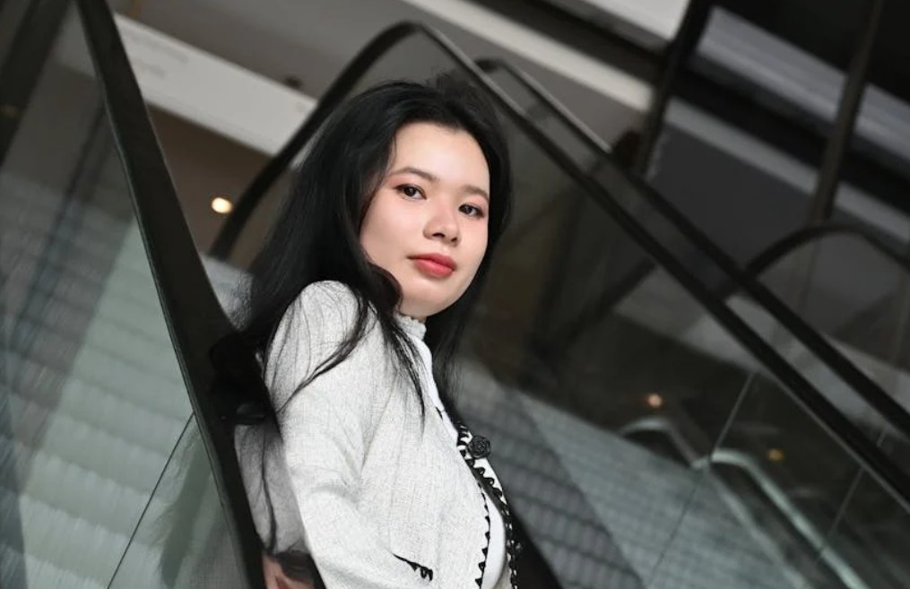 夢見夢見電梯下樓的 9 個夢境解釋：夢見電梯壞掉、夢見再次搭電梯上去