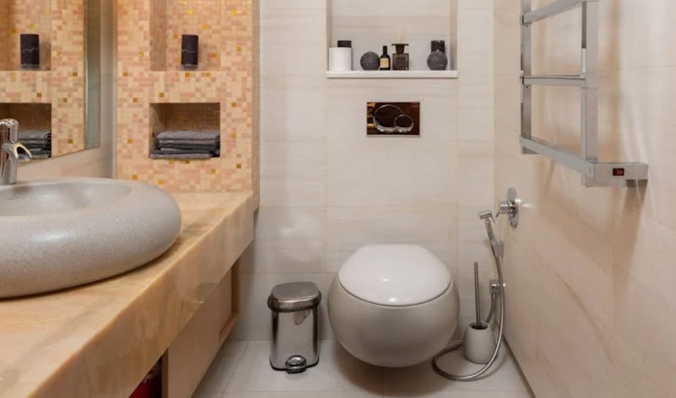 夢見馬桶破裂的 9 個夢境解釋：夢見貴重物品掉進馬桶 、 夢見清理馬桶