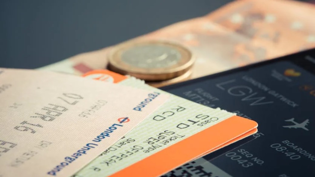 夢見遺失支票的 9 個夢境解釋：夢見支票被撕開、夢見再次找到支票