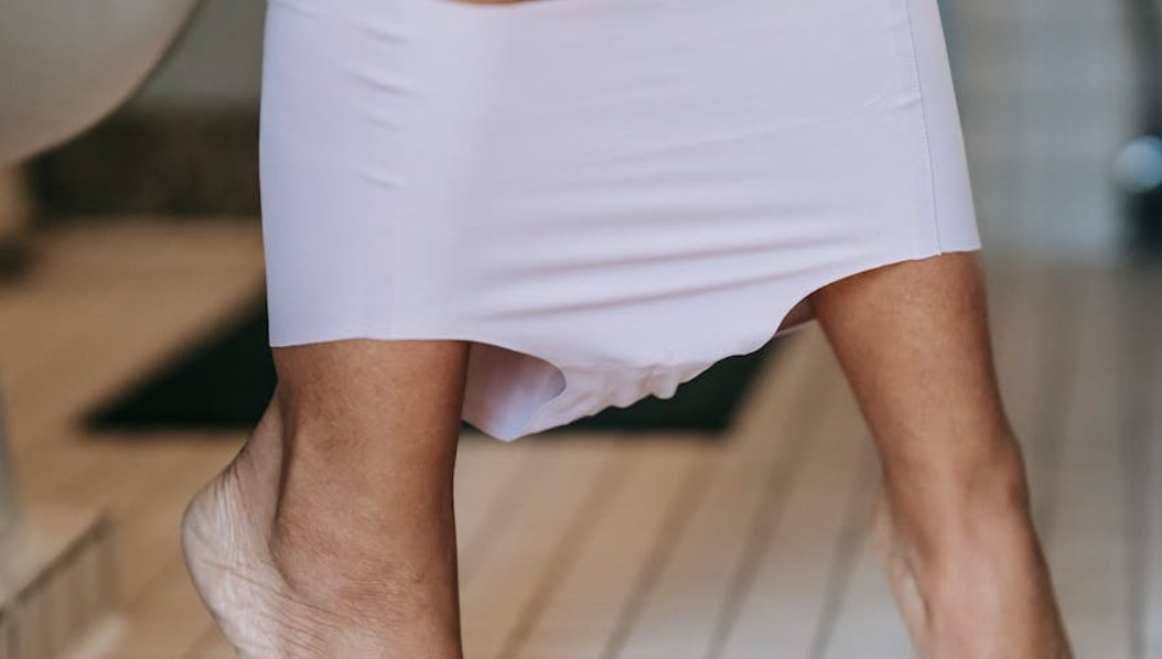 ​夢見馬桶堵塞無法沖水的 8 個夢境解釋：夢見自己觸摸便便 、夢見穿著沾有便便的衣服