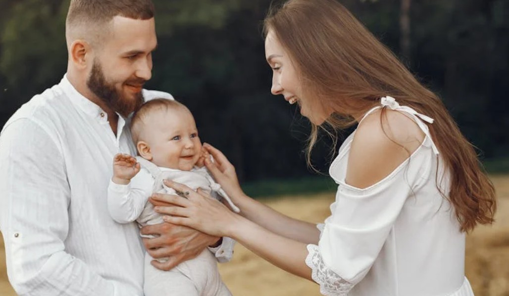 夢見父母玩得很開心:12 個意義和象徵 夢見父母玩得很開心:12 個意義和象徵