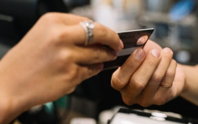 夢見購買一套信件是什麼意思？意義和象徵、心理狀態、情境解讀